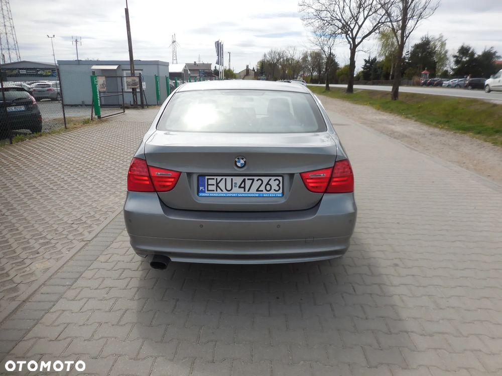 BMW Seria 3 318i Edition Exclusive - 5