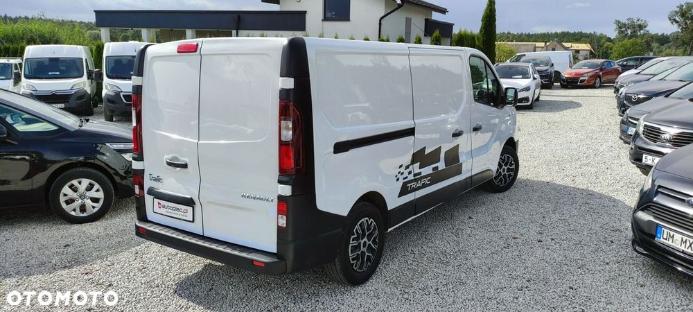 Renault Trafic - 16
