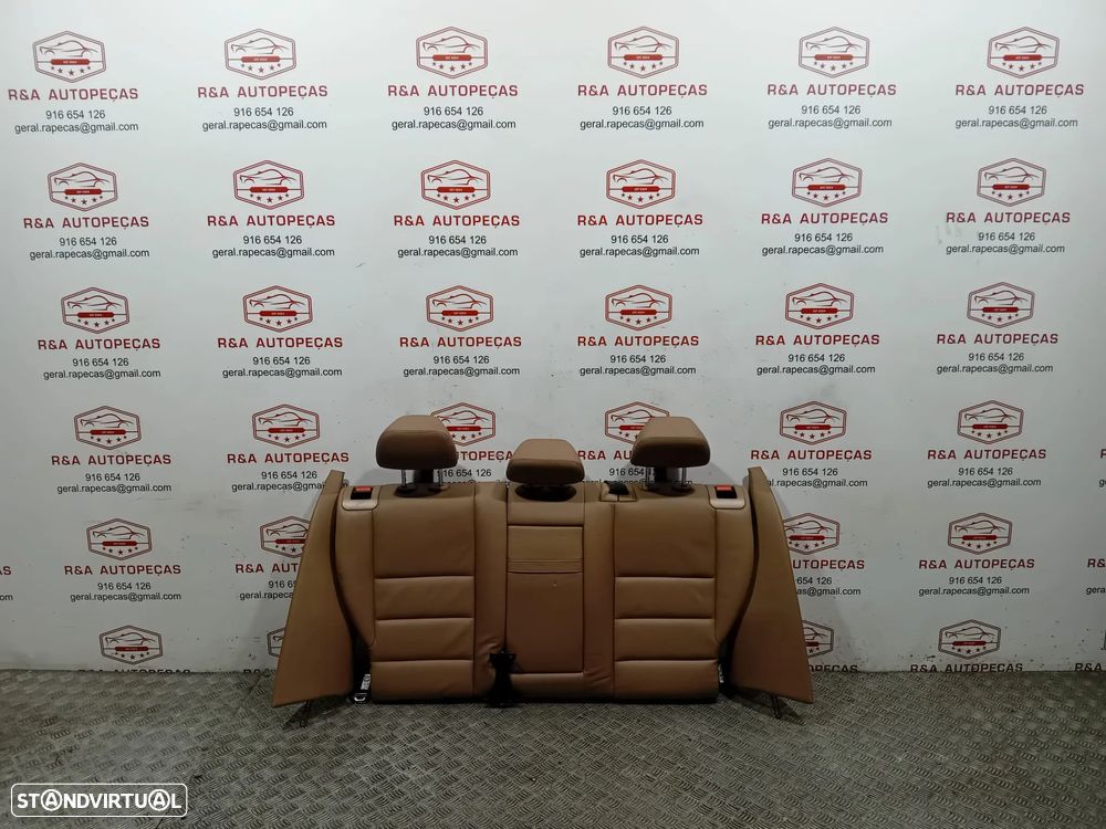 Conjunto de Bancos Elétricos Mercedes Class C W204 Sedan em Pele Original - 22