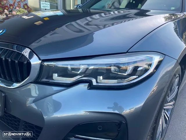 BMW 320 e Touring Pack Desportivo M Auto - 14