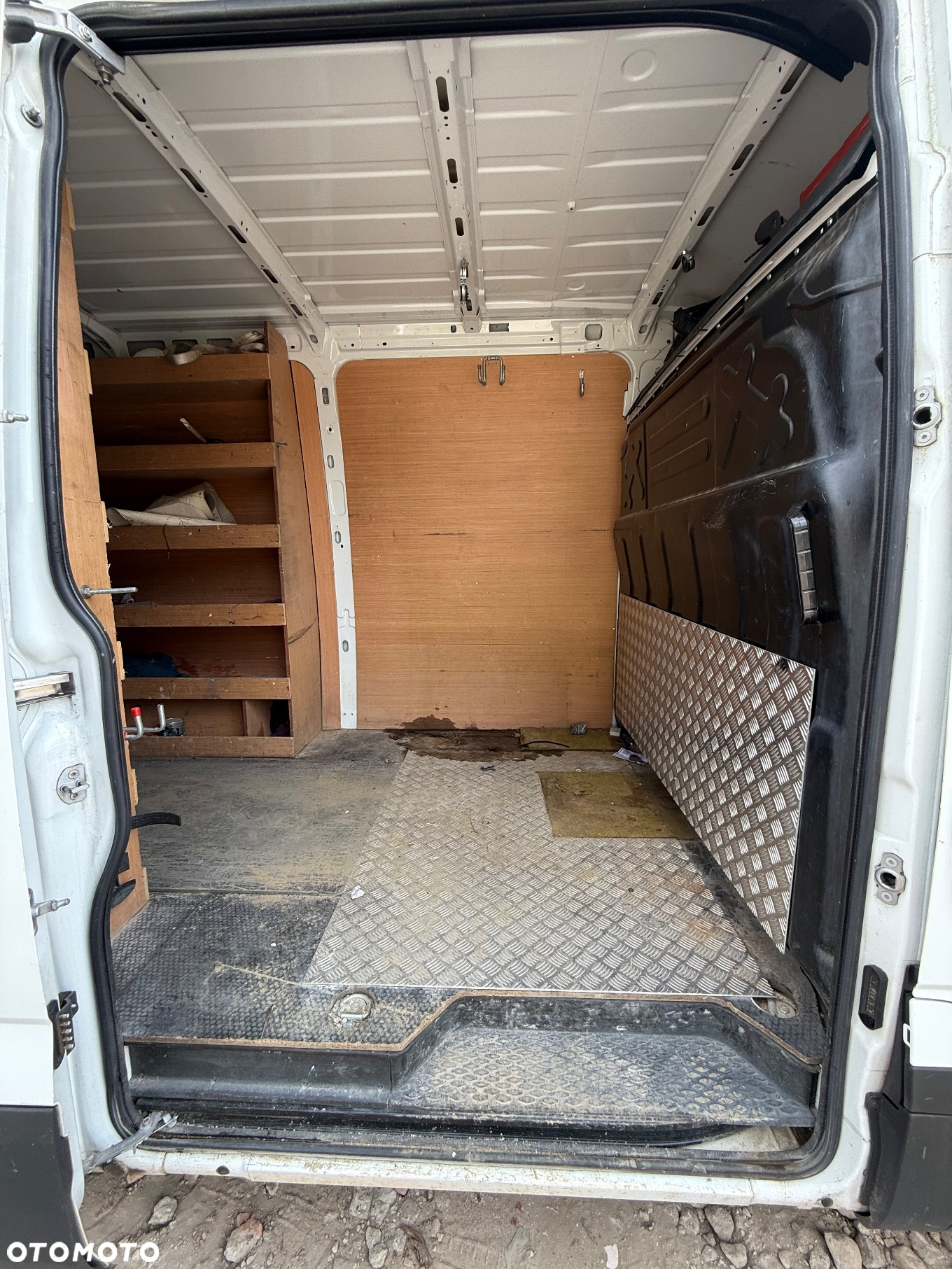 Iveco Daily 35S14 - 14