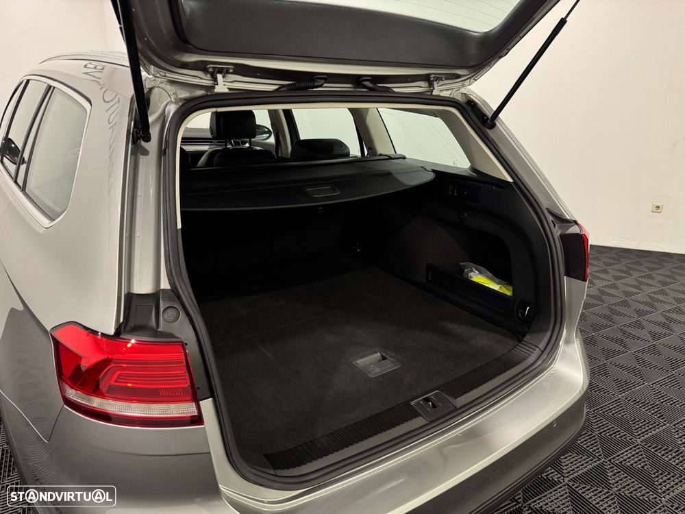 VW Passat Alltrack 2.0 TDi 4Motion - 54