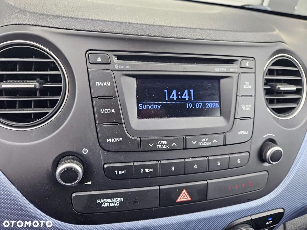 Hyundai i10 1.0 Premium - 14