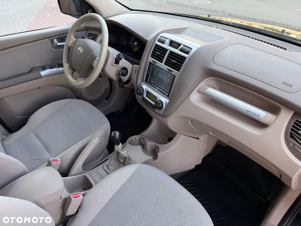 Kia Sportage 2.0 Expedition + - 18