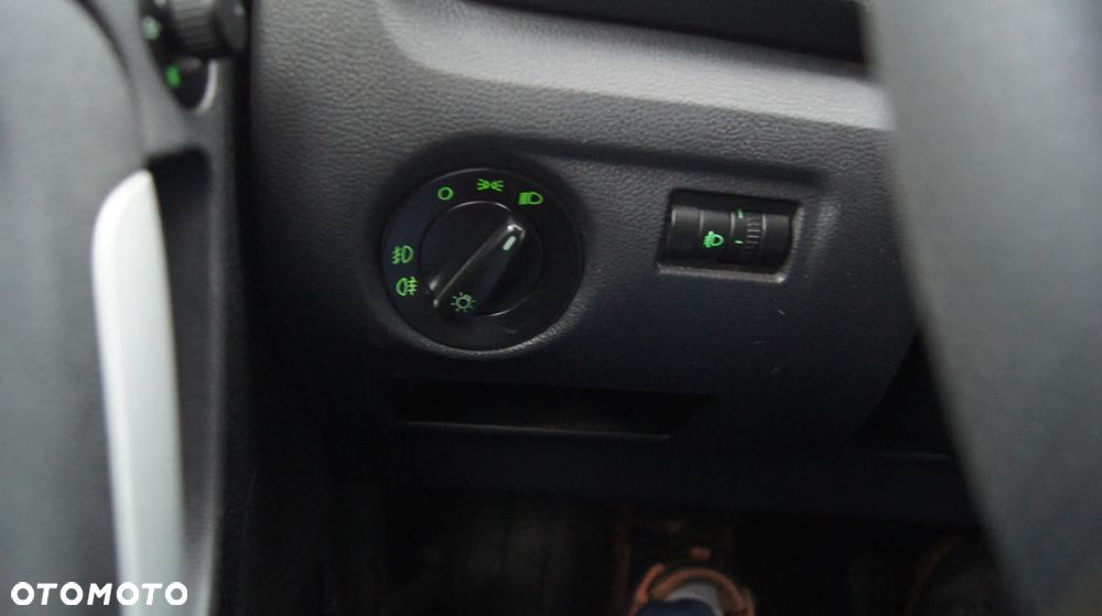 Skoda Fabia 1.2 HTP - 23