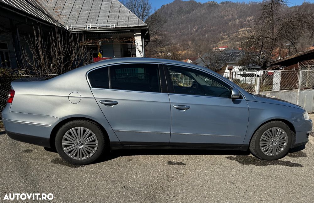 Volkswagen Passat 2.0 TDI Highline - 4