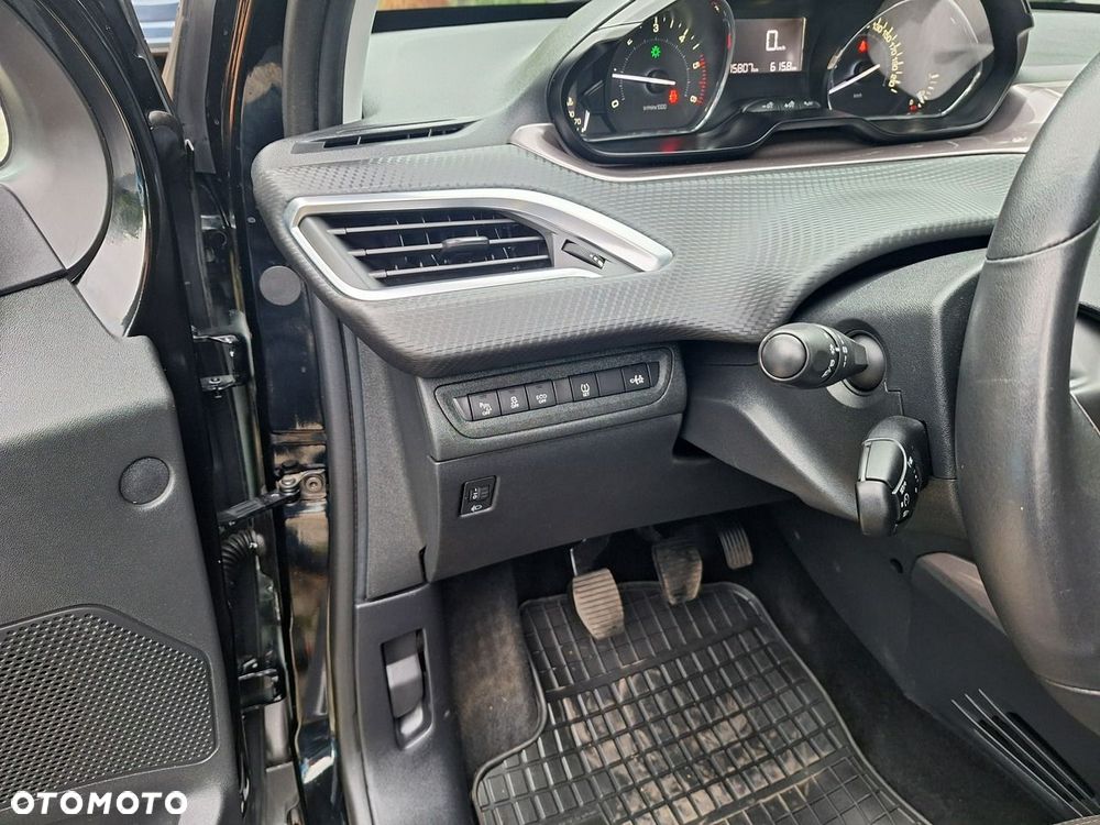Peugeot 2008 1.6 e-HDi Active S&S - 21
