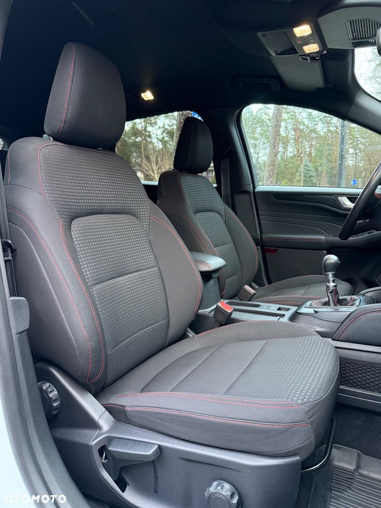 Ford Kuga 2.0 EcoBlue Hybrid ST-LINE - 21