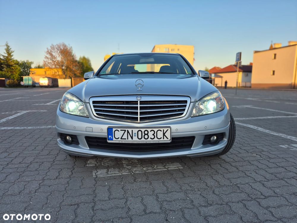 Mercedes-Benz Klasa C 220 CDI BlueEff Classic - 22