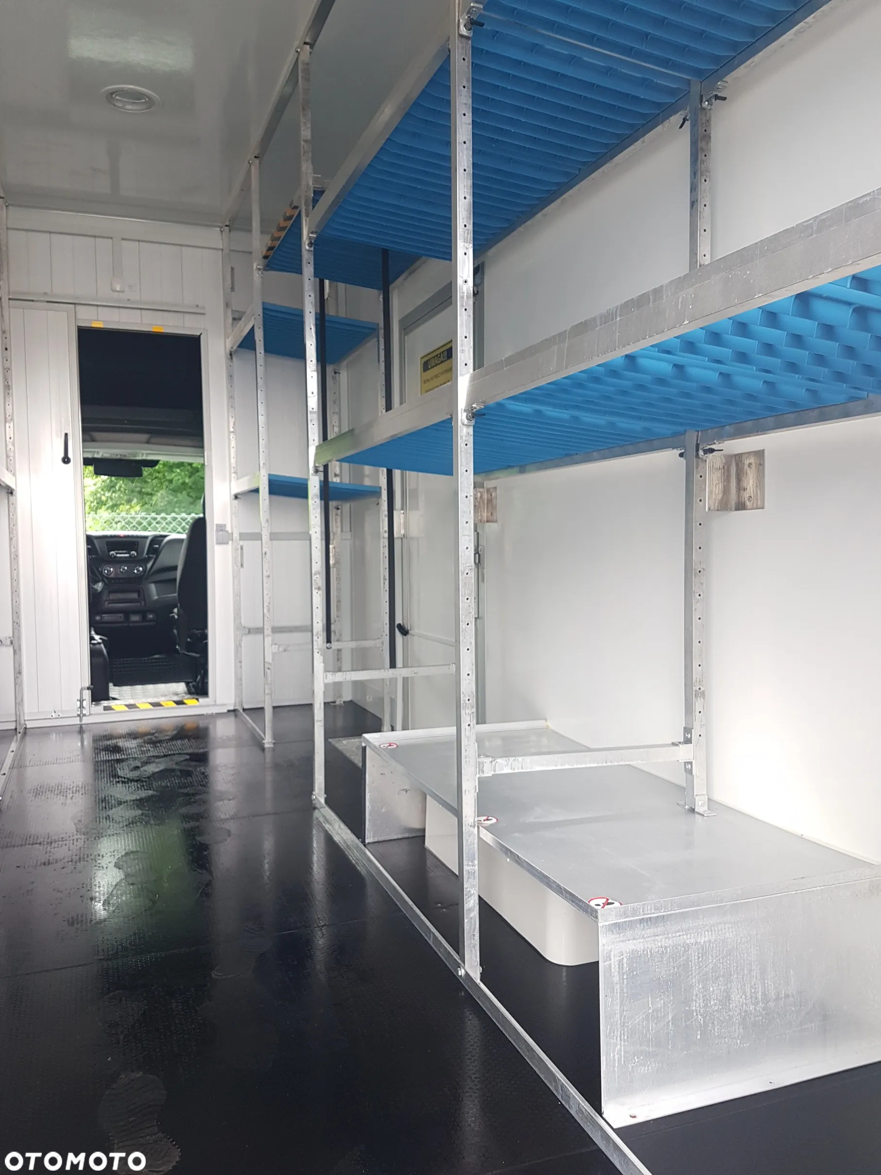 Iveco DAILY KONTENER NISKOPODŁOGOWY 4,43x2,23x2,42 SKLEP FOODTRUCK BAR KLIMA KONIOWÓZ KAMPER - 25