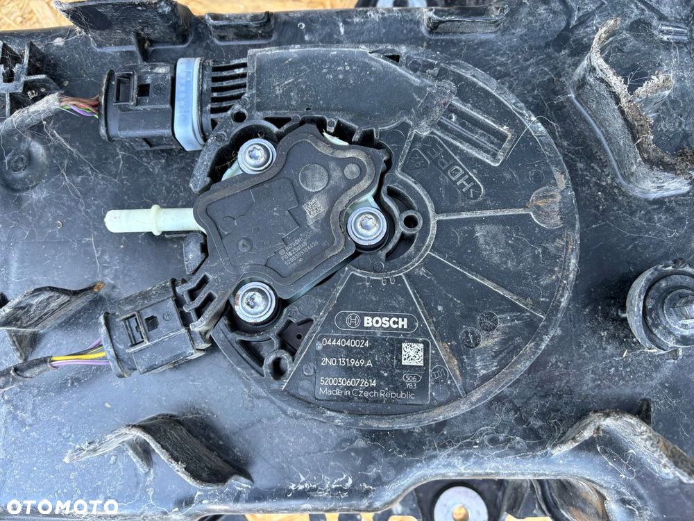 VW TRANSPORTER T6 T6.1 ZBIORNIK ADBLUE 7E0131877J - 6