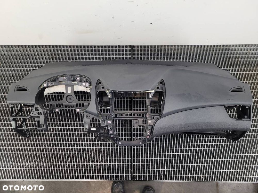 KOKPIT DESKA KONSOLA HYUNDAI I30 II COUPE EUROPA - 1