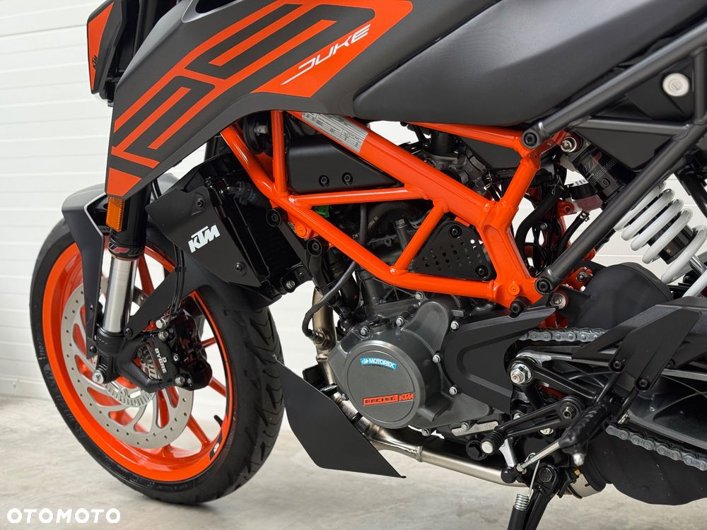 KTM Duke - 33