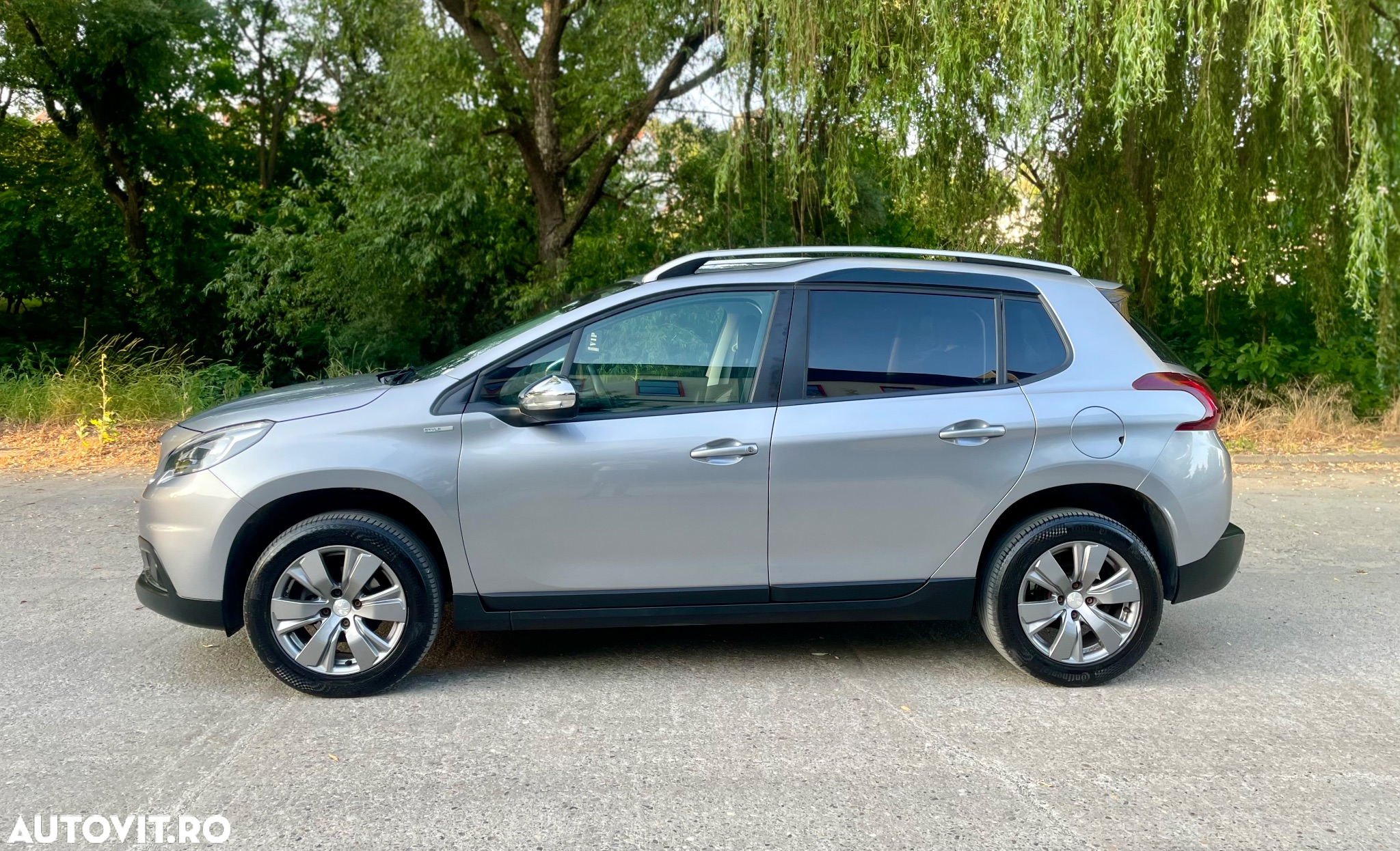 Peugeot 2008 PureTech 100 Stop&Start Allure Pack - 10