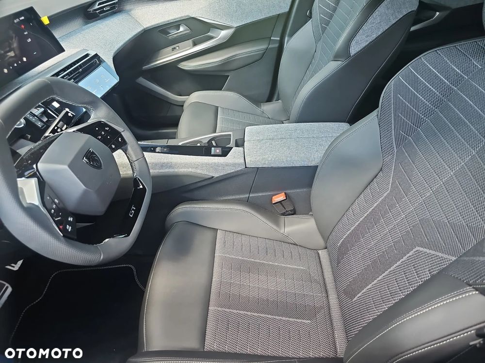 Peugeot 3008 1.2 PureTech mHEV GT E-DCS6 - 4