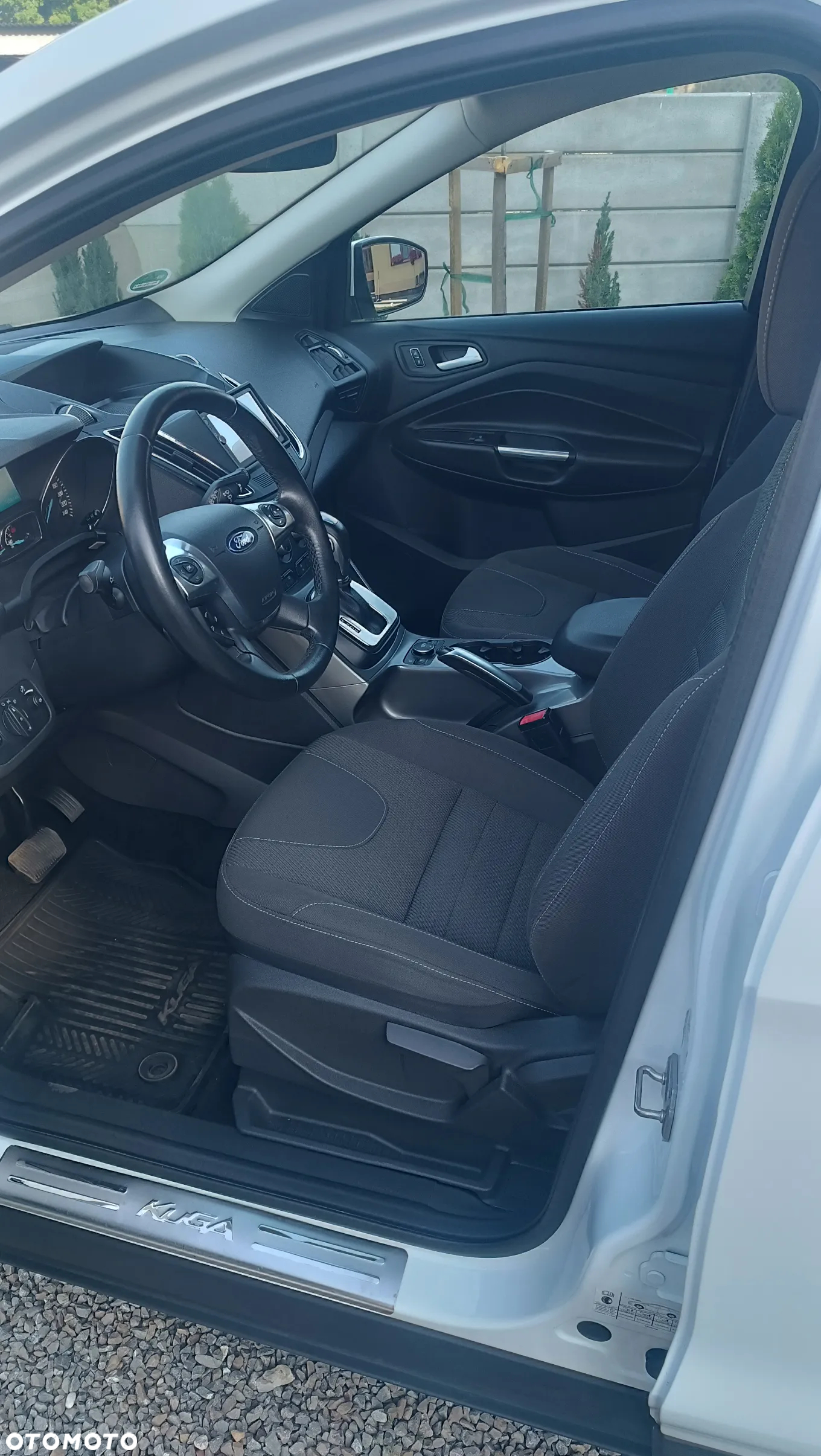 Ford Kuga - 9