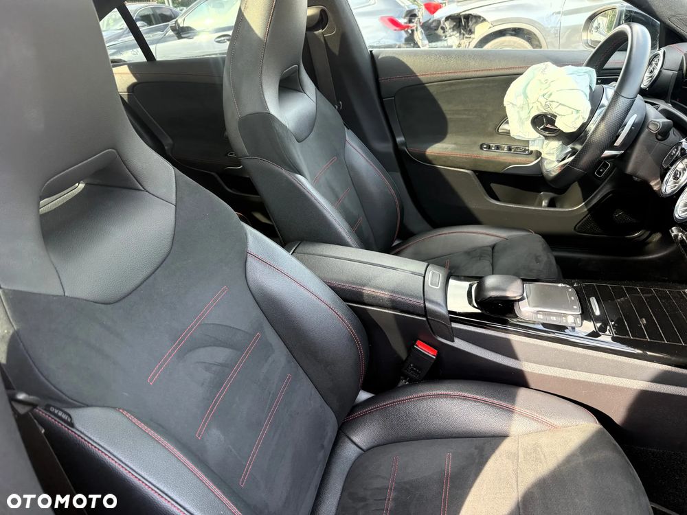 Mercedes-Benz CLA 250 e 8G-DCT Edition AMG Line - 11