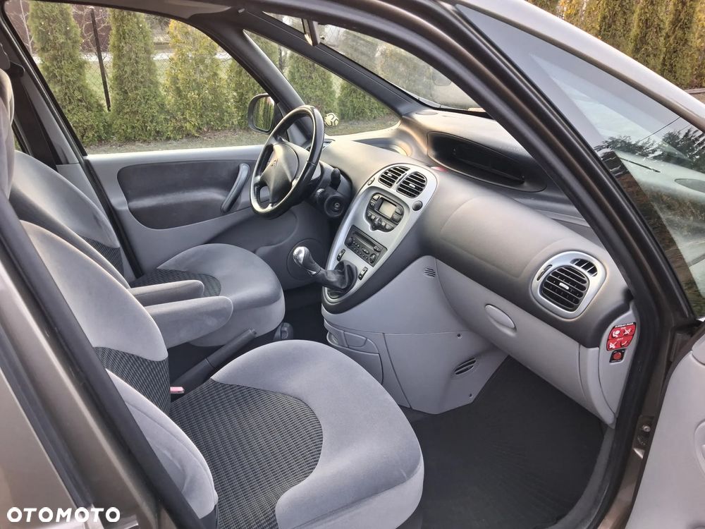 Citroën Xsara Picasso 1.6 16V Impress - 6