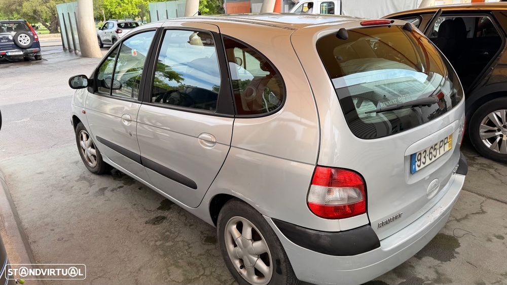 Renault Scénic 1.4 16V RXE AC - 4