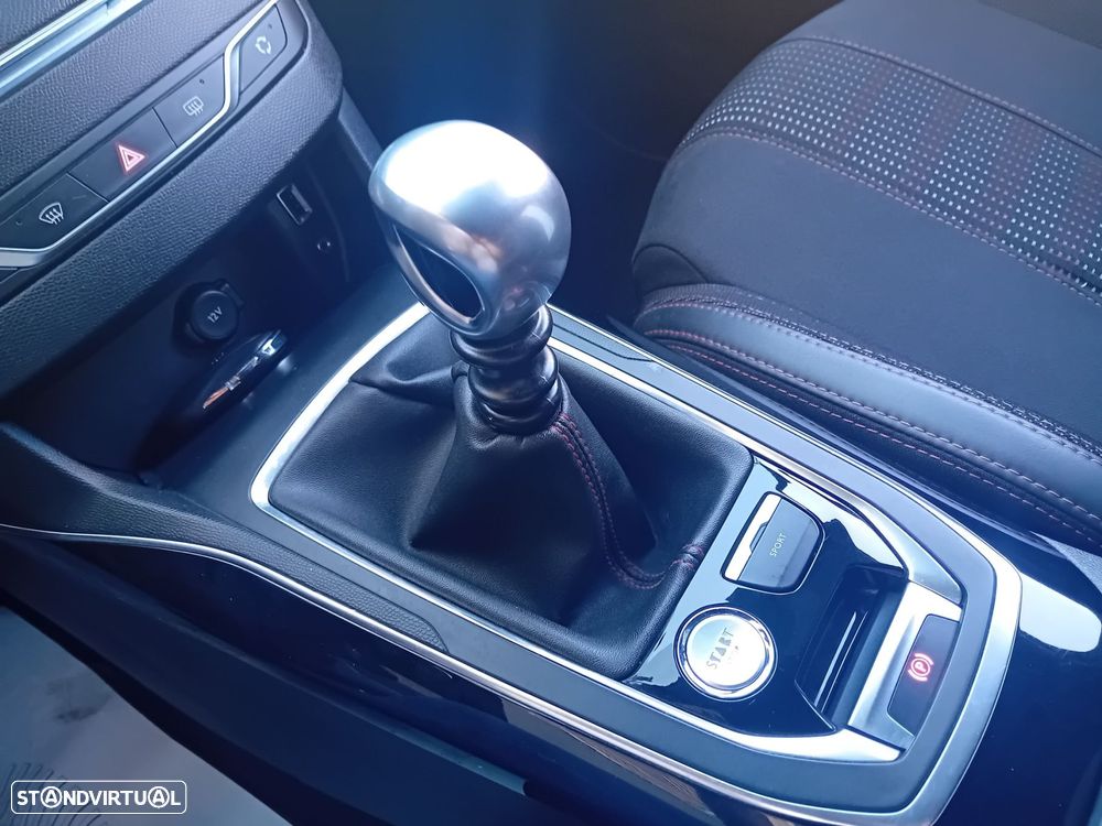 Peugeot 308 1.2 PureTech GT Line - 21