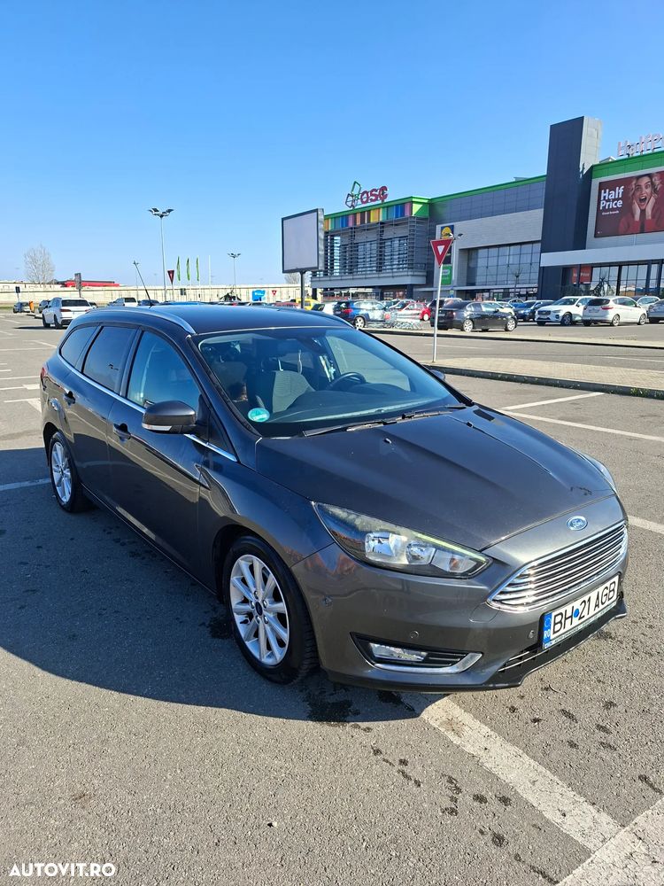 Ford Focus 2.0 TDCI Powershift Titanium - 4