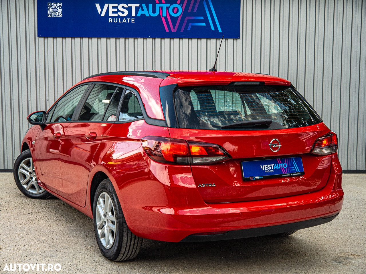 Opel Astra 1.6 D (CDTI) Sports Tourer Edition - 2