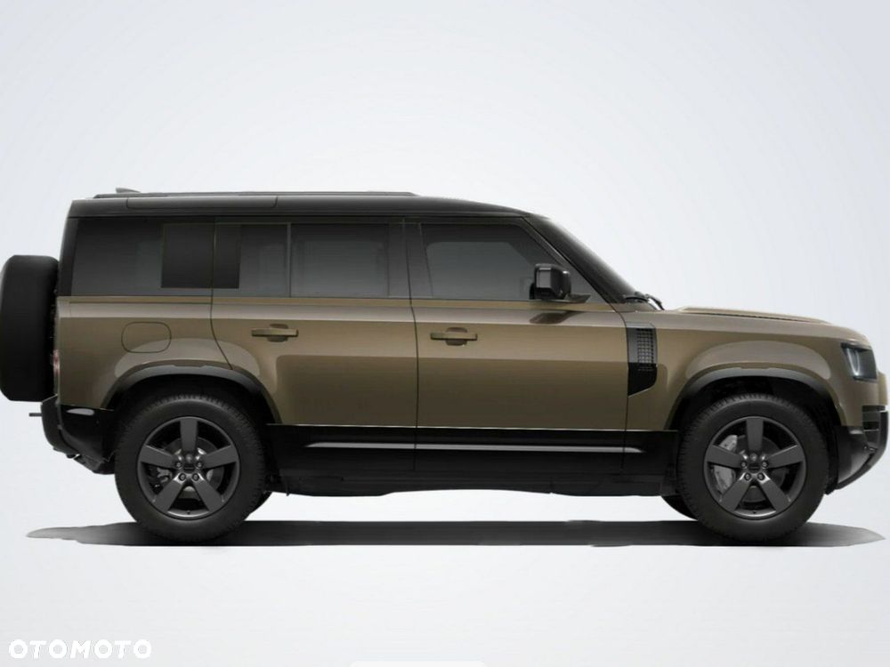 Land Rover Defender - 3
