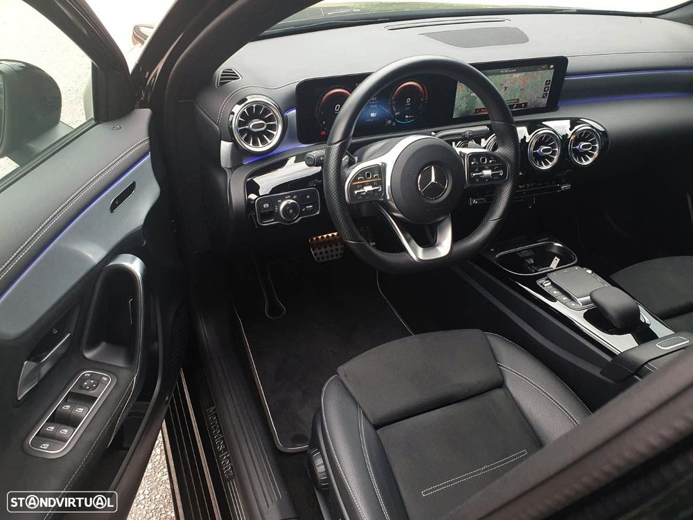 Mercedes-Benz A 250 e AMG Line - 2