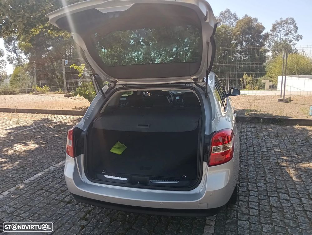Renault Laguna 2.0 dCi Luxe - 10