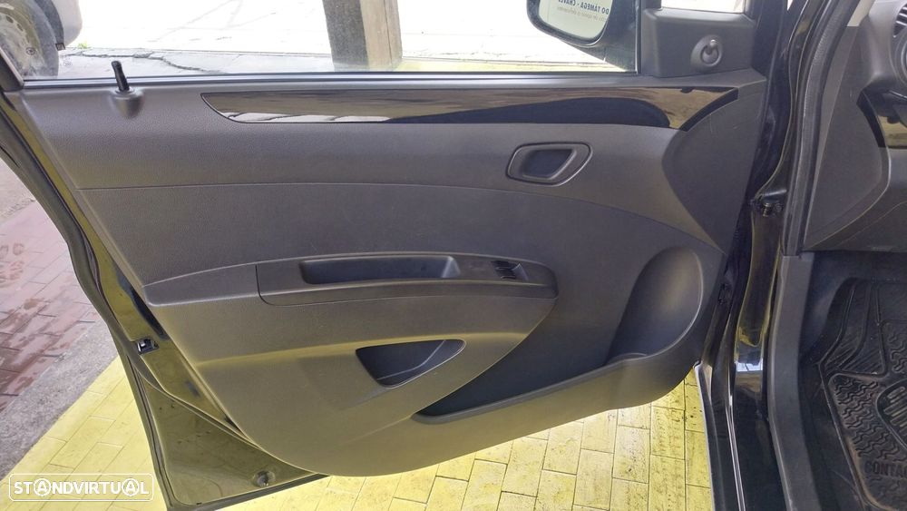 Chevrolet Spark 1.0 L Bi-Fuel - 5
