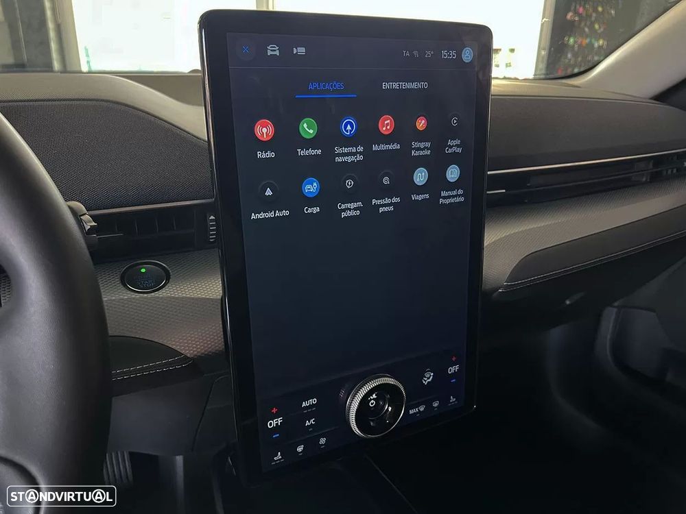 Ford Mustang Mach-E - 12