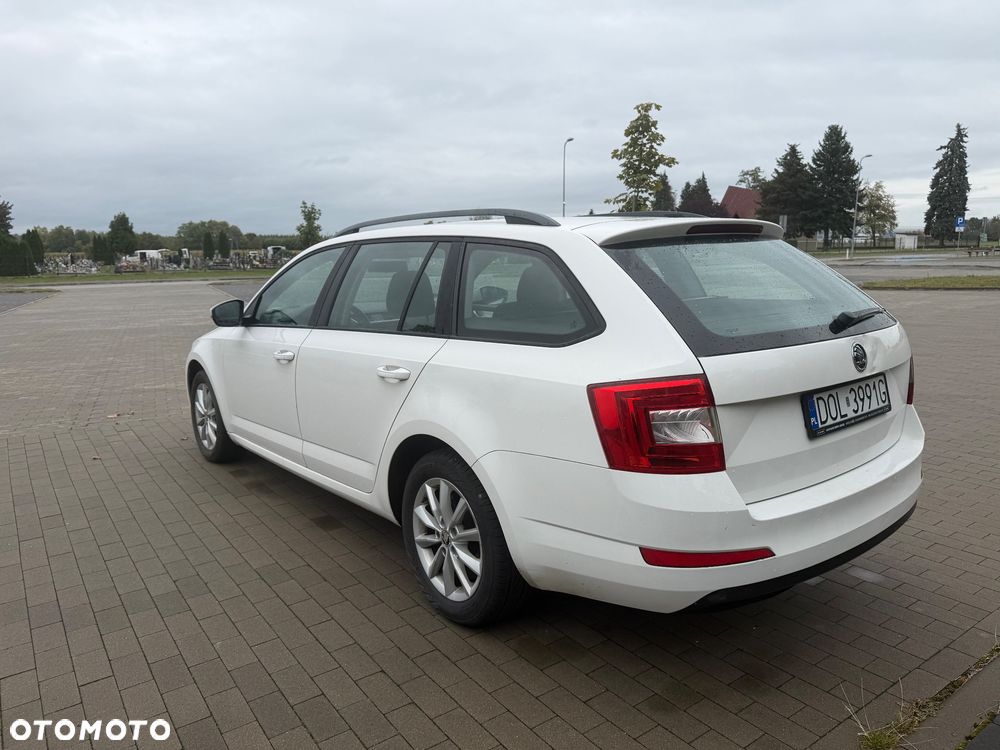Skoda Octavia 1.6 TDI Style - 5