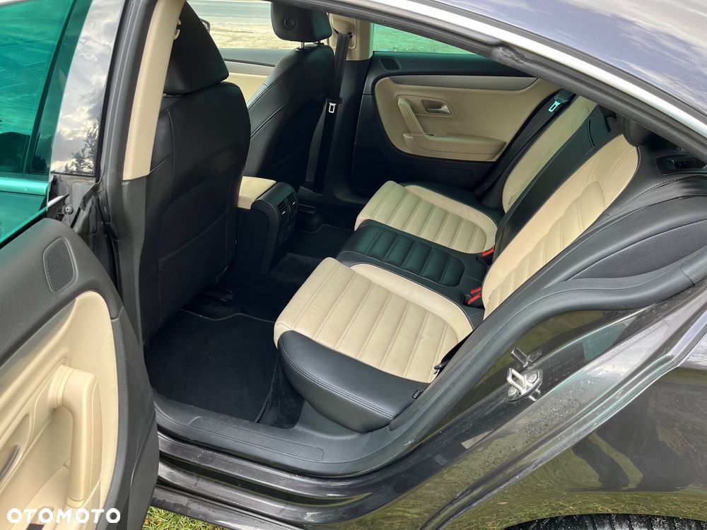 Volkswagen Passat CC 2.0 TDI BlueMotion Technology DSG - 9