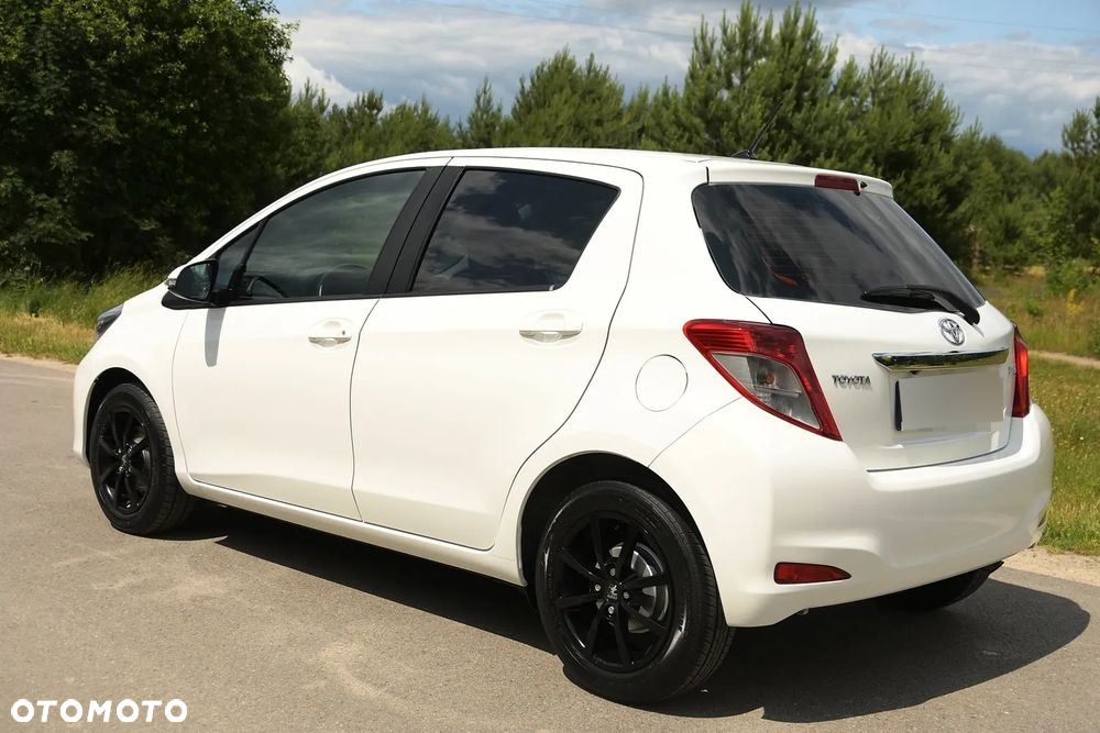 Toyota Yaris - 4