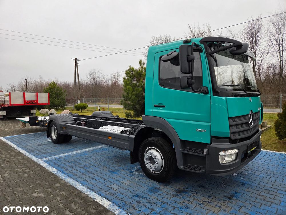 Mercedes-Benz atego 1221 - 12