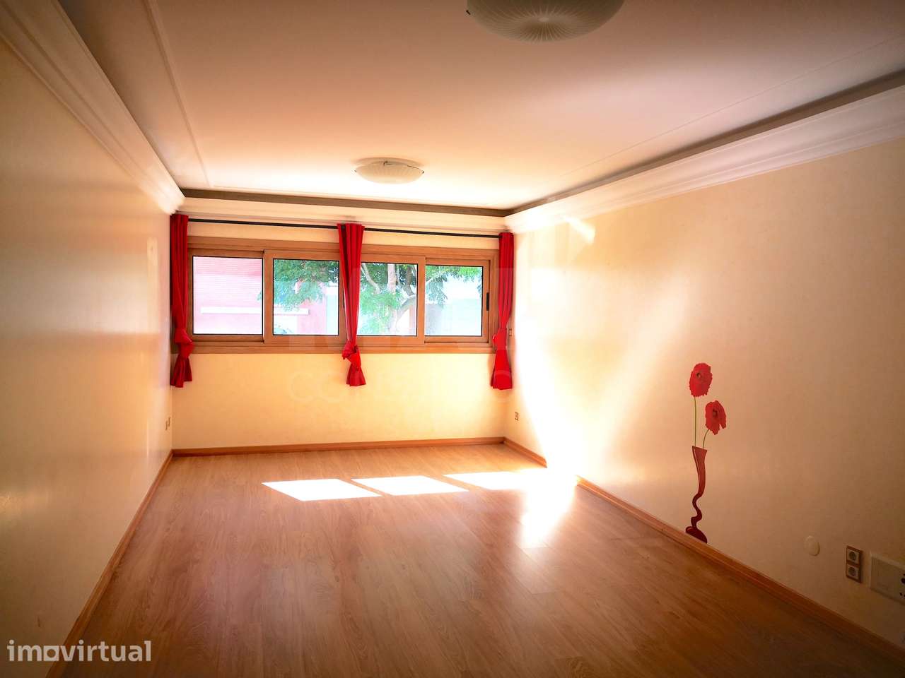 Apartamento T1 com terraço de 28 m² no Murganhal, Caxias - Grande imagem: 3/18