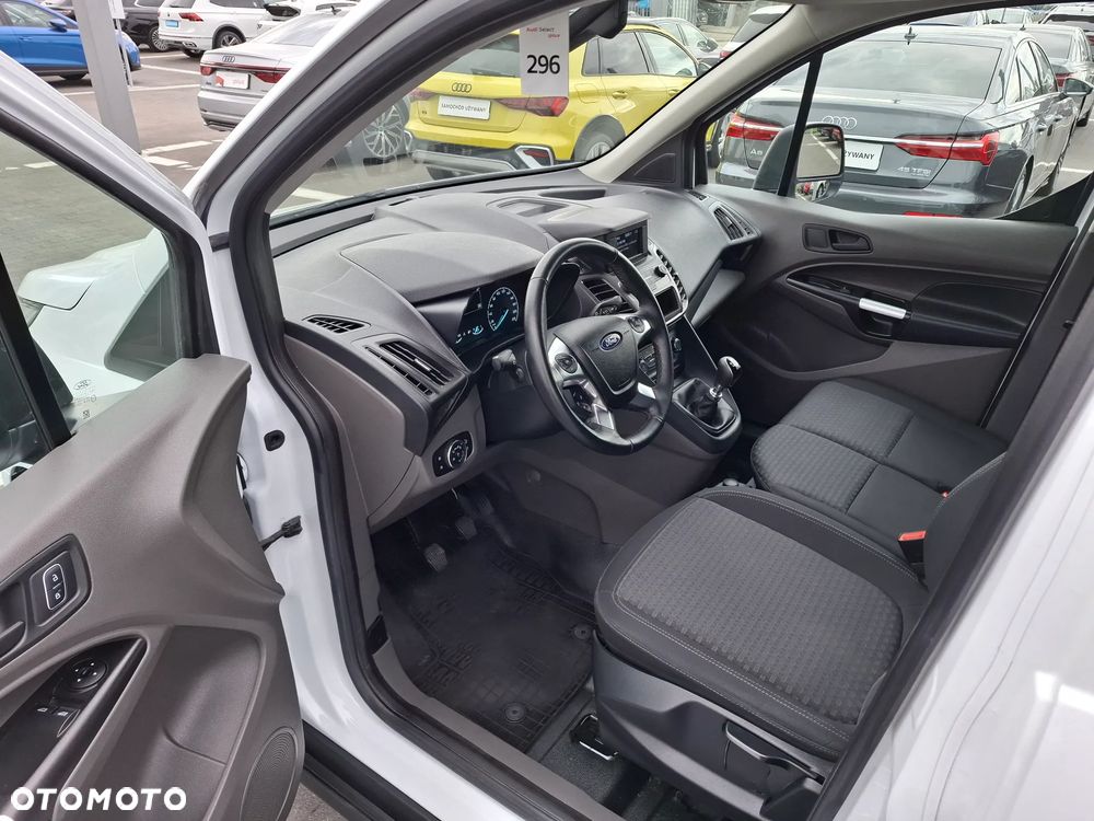 Ford Transit Connect - 9