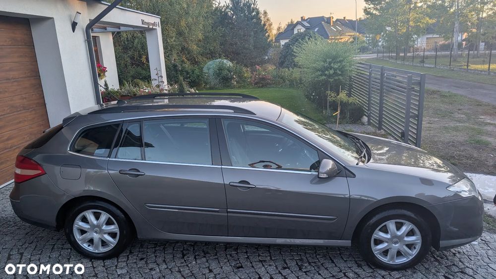 Renault Laguna 2.0 DCi SL Tech Run - 17