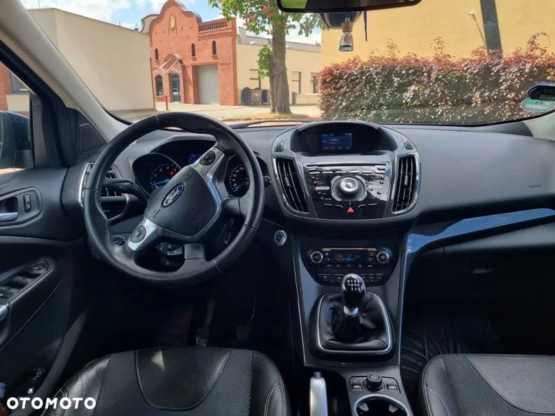 Ford Kuga 1.6 EcoBoost 2x4 Titanium - 11