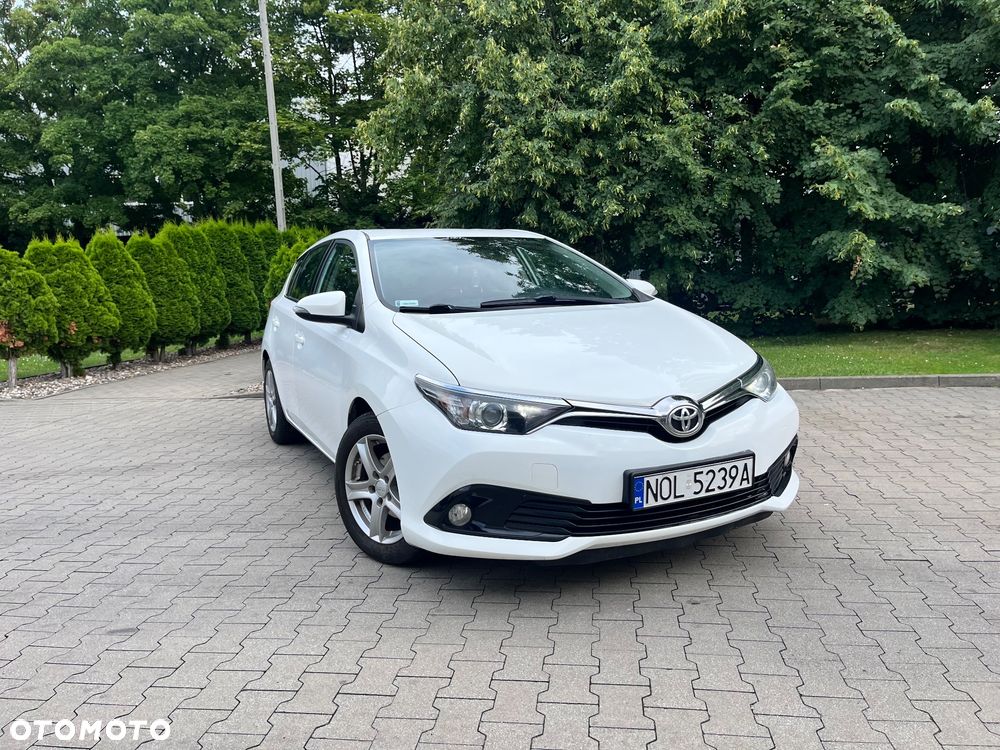 Toyota Auris 1.4 D-4D Premium - 2
