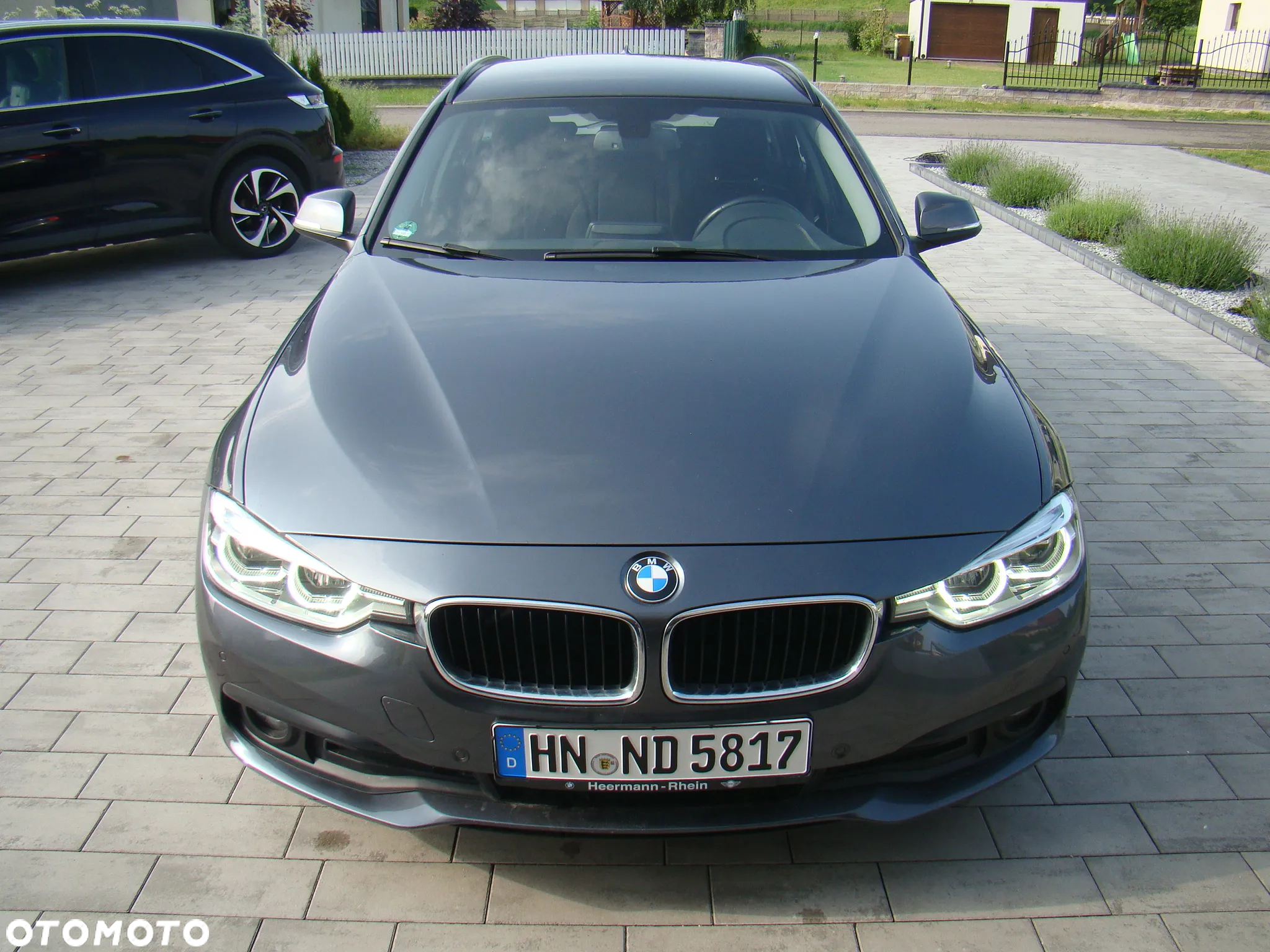 BMW Seria 3 318d Touring Advantage - 3