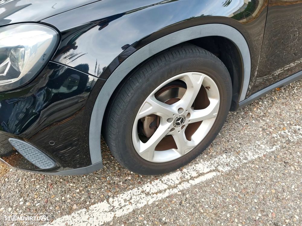 Mercedes-Benz GLA 180