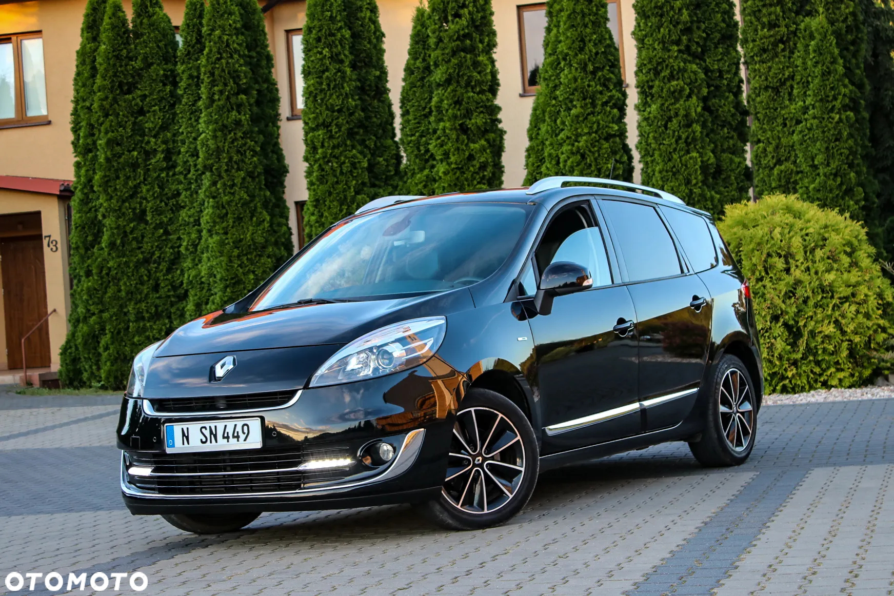 Renault Grand Scenic ENERGY TCe 115 Bose Edition - 3