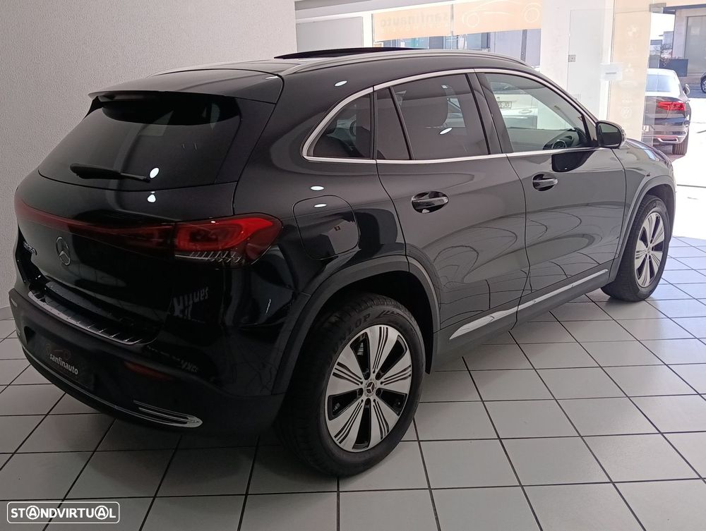 Mercedes-Benz EQA - 11