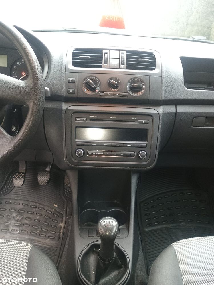 Skoda Fabia - 10