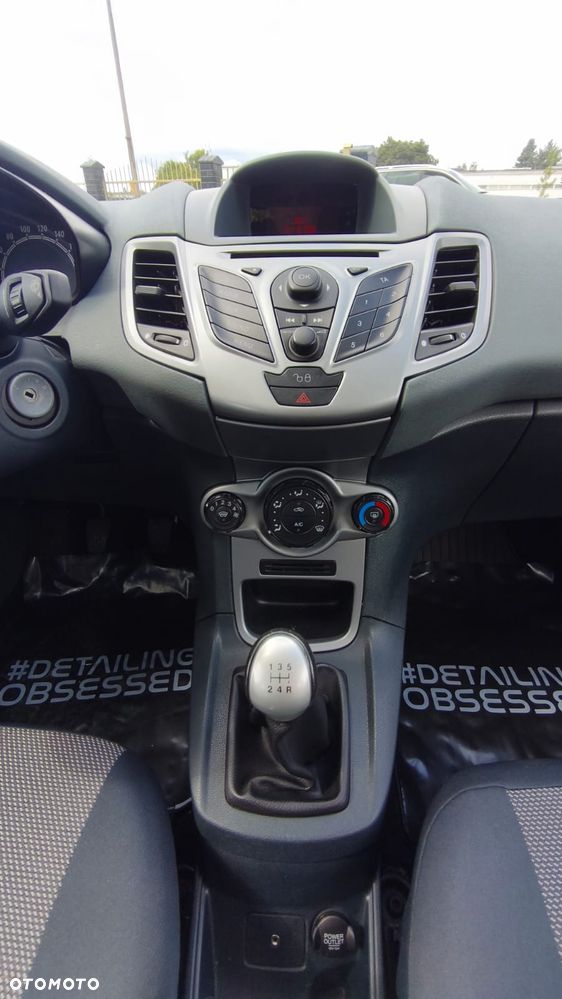 Ford Fiesta 1.25 Ambiente - 15