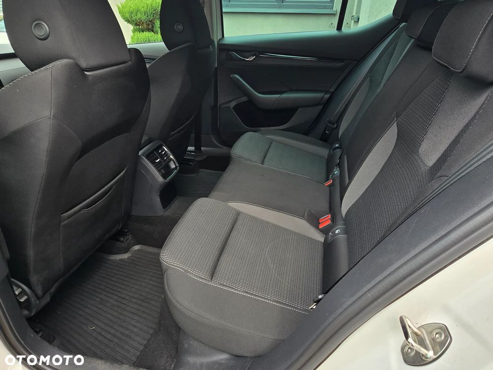 Skoda Octavia 1.5 TSI ACT Ambition - 10