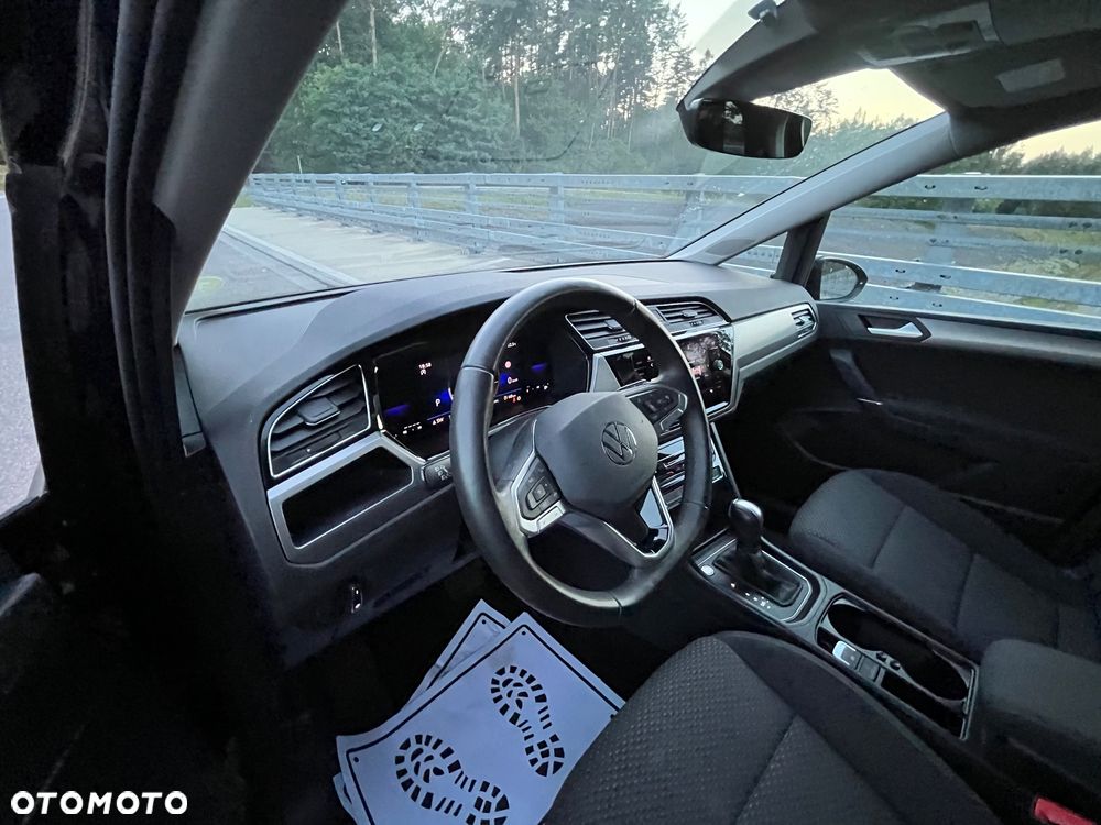 Volkswagen Touran 2.0 TDI SCR DSG Comfortline - 19