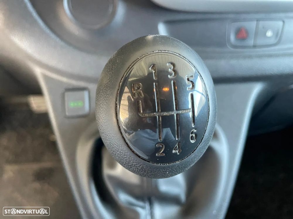 Renault Trafic 1.6 DCI L2H2 - 12