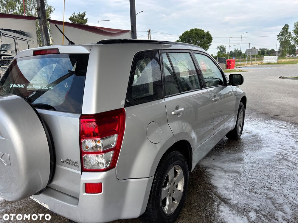 Suzuki Grand Vitara 1.9 DDiS - 6